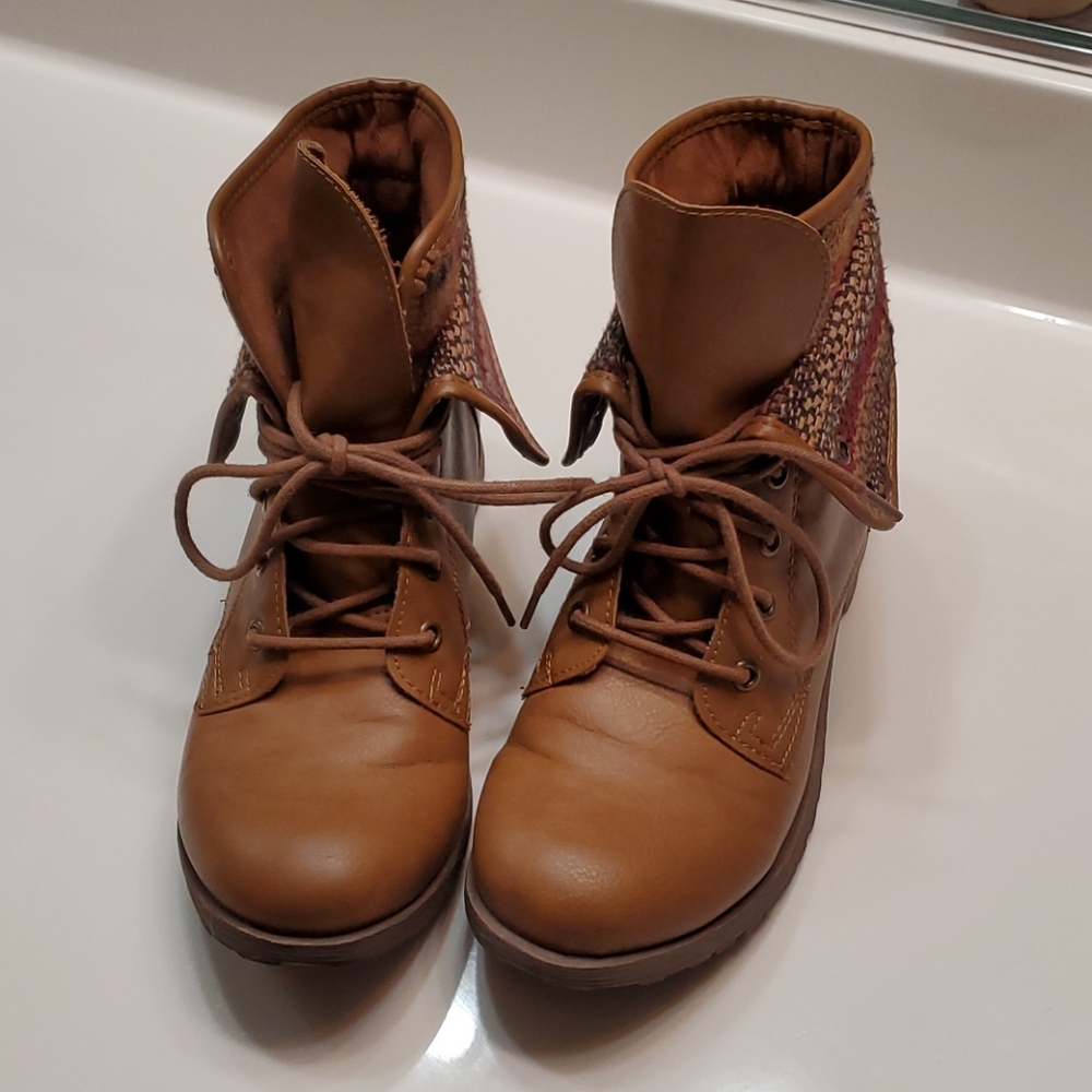 Combat Ankle boots